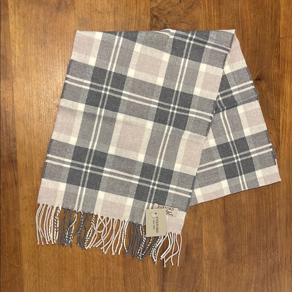 Gray and White Plaid Wool Scarf with Fringe - Picture 1 of 1
